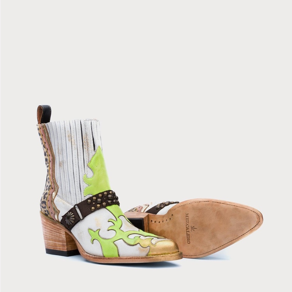 Mezcalero boots Size 7 USA women’s  - white leather